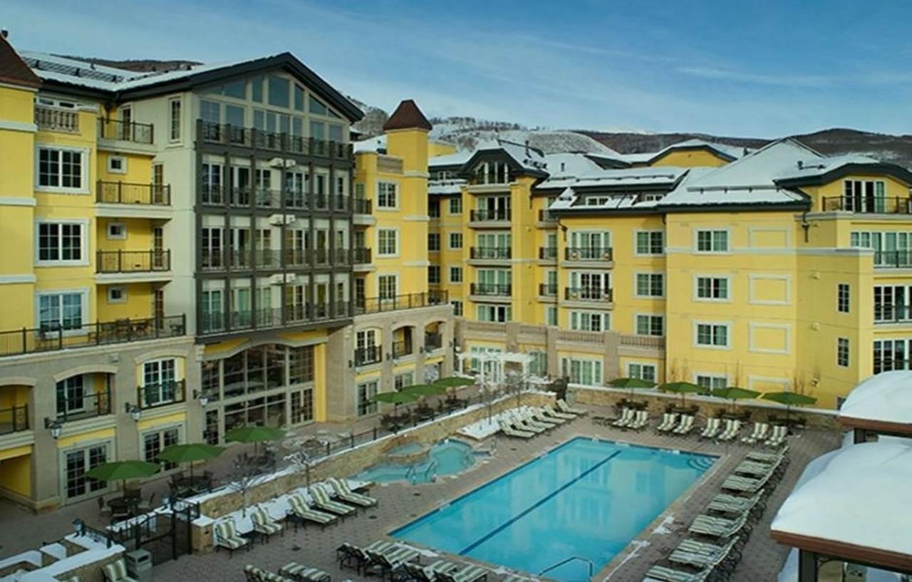 Legendary Lodging At The Ritz Vail Exterior foto