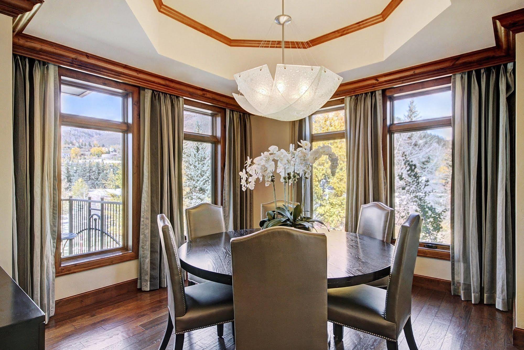 Legendary Lodging At The Ritz Vail Exterior foto