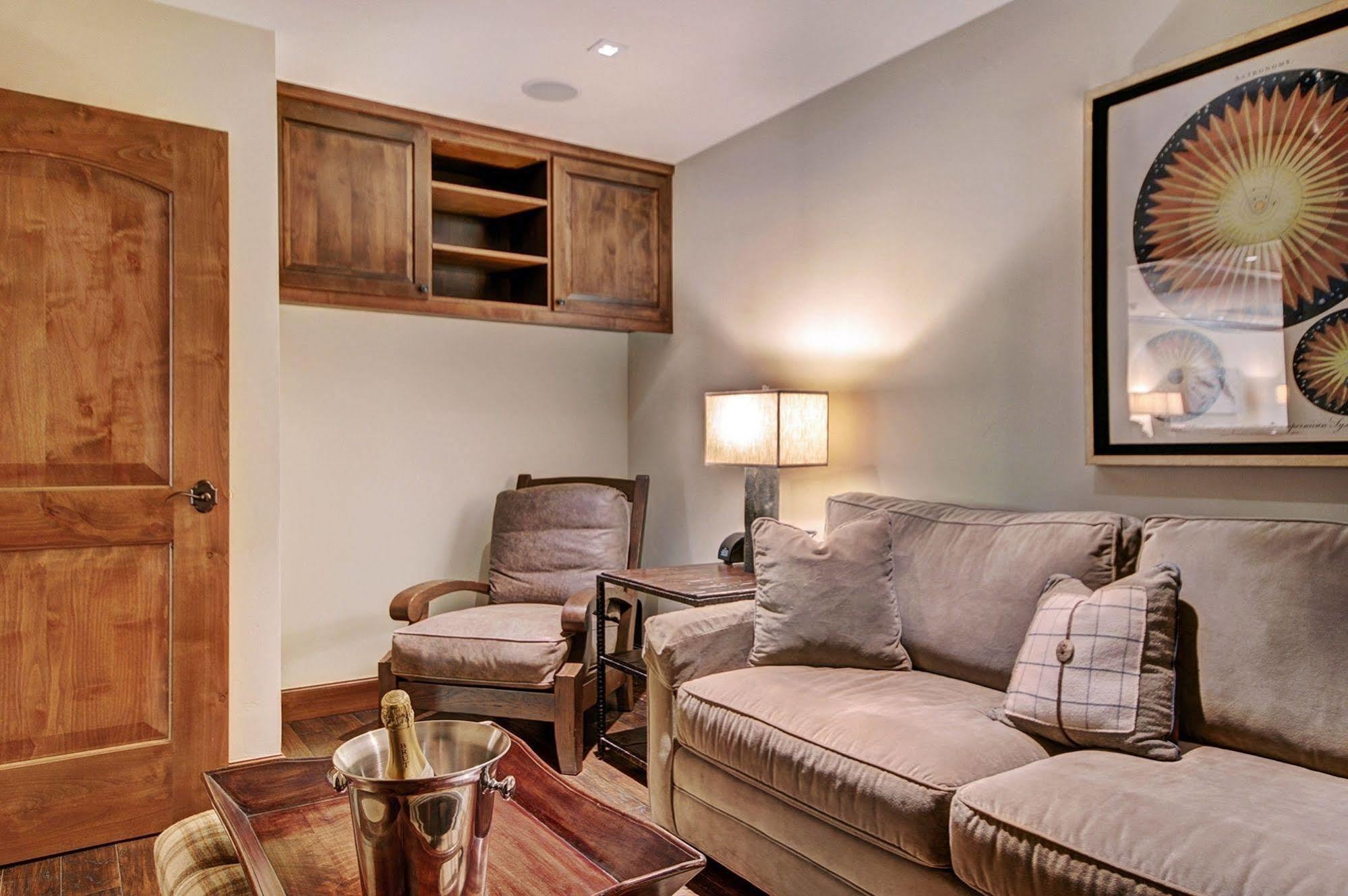 Legendary Lodging At The Ritz Vail Exterior foto